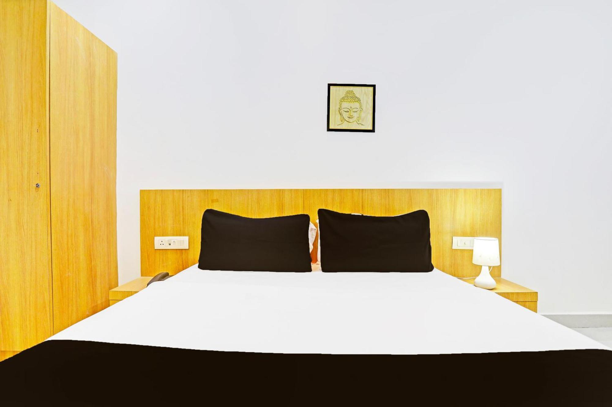 Super Hotel O Raipur Exterior foto