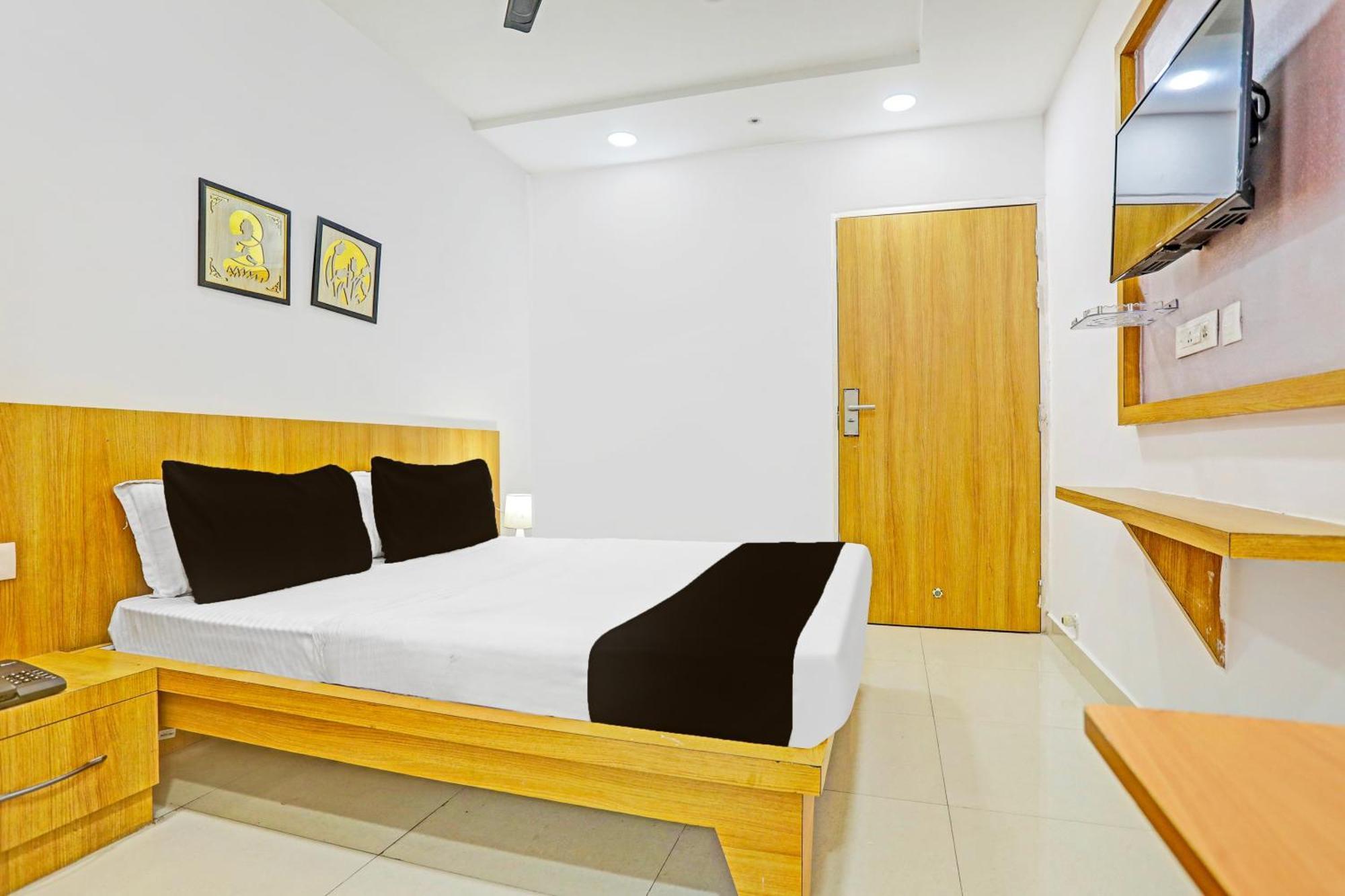 Super Hotel O Raipur Exterior foto
